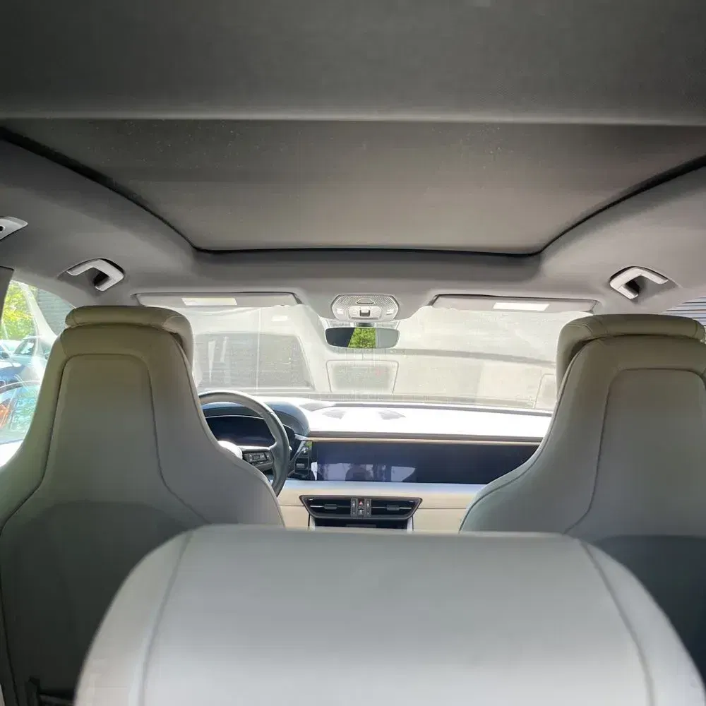 2024 Porsche Macan EV 4