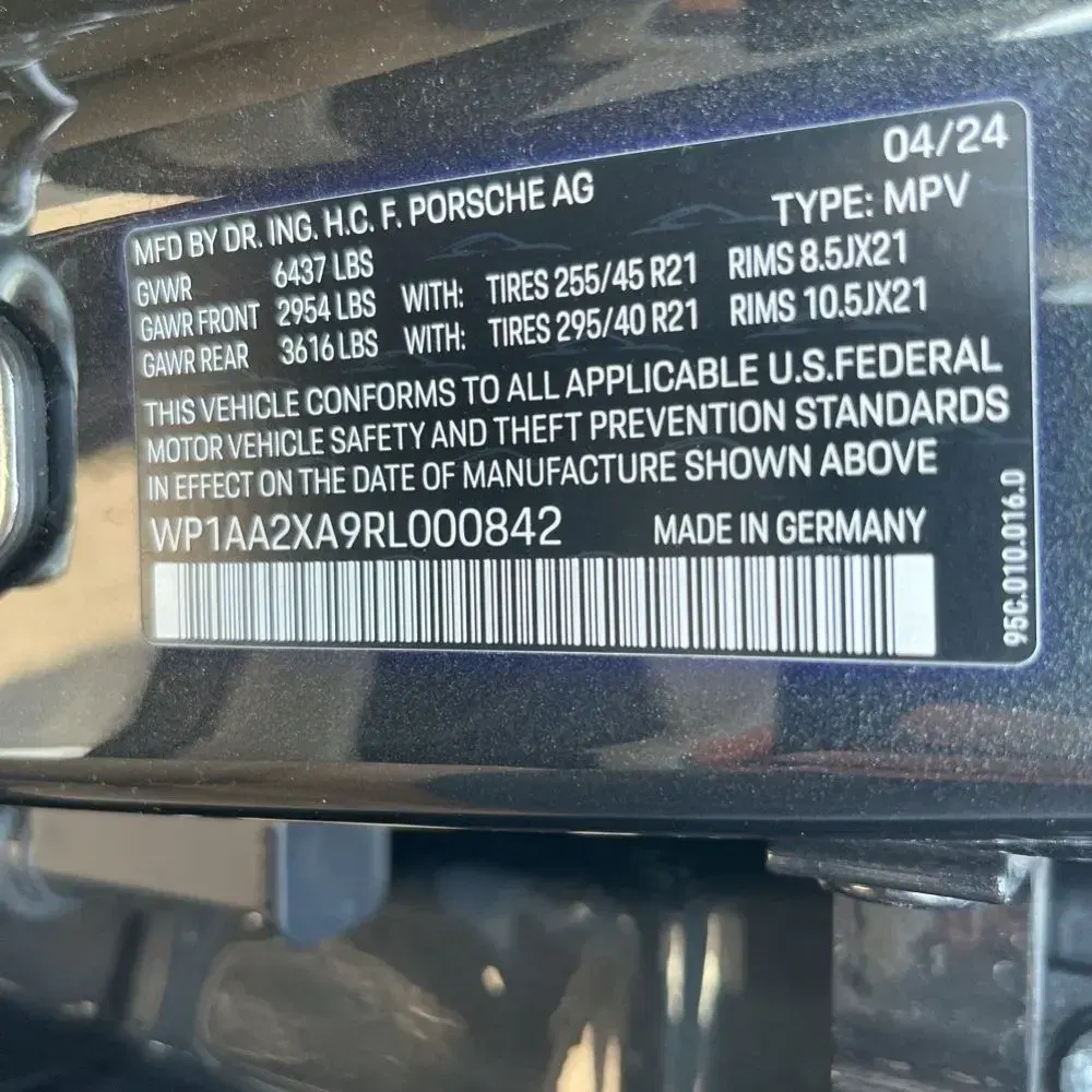 2024 Porsche Macan EV 4