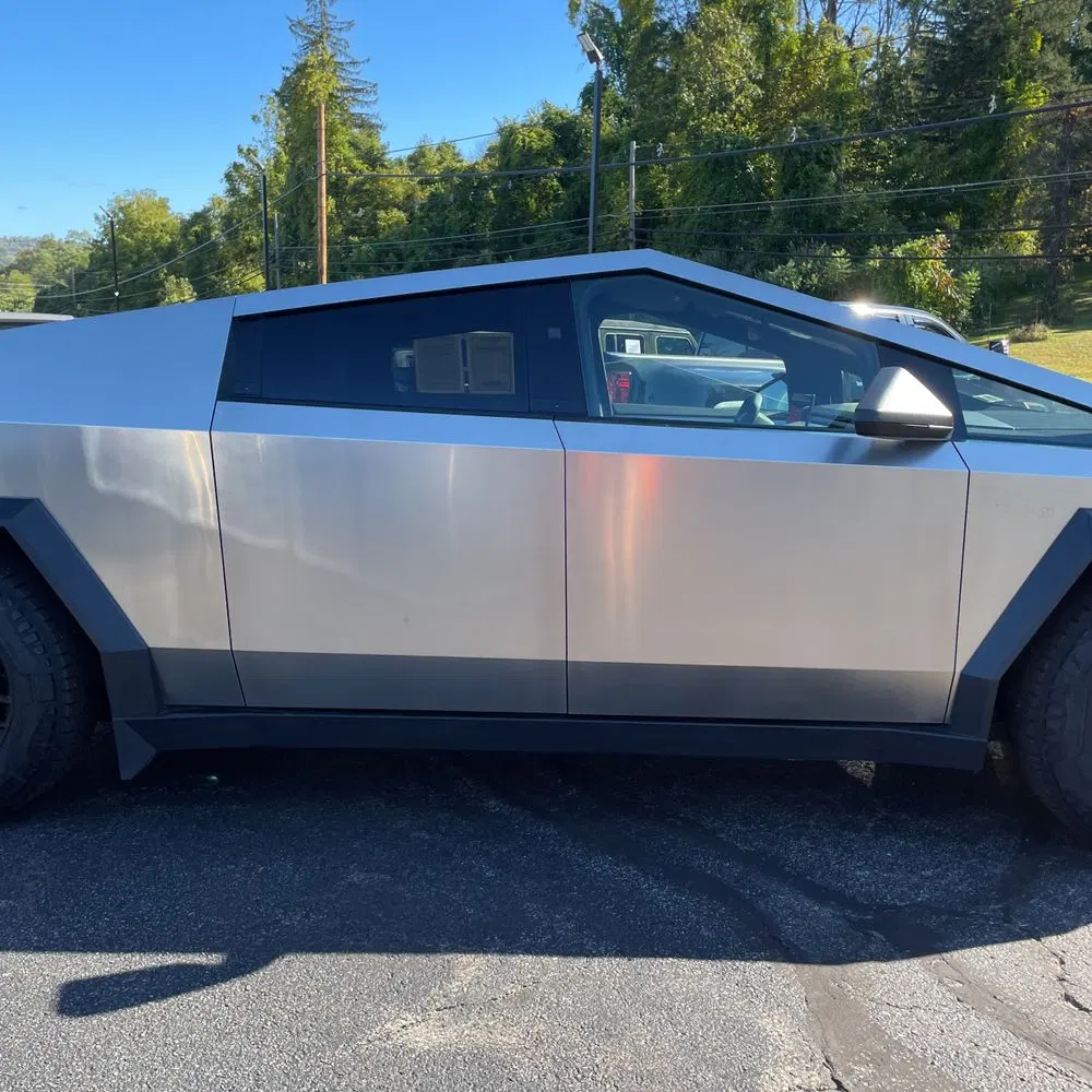 2024 Tesla Cybertruck Base