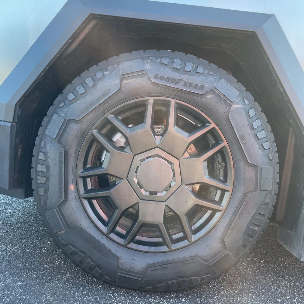 2024 Tesla Cybertruck Base
