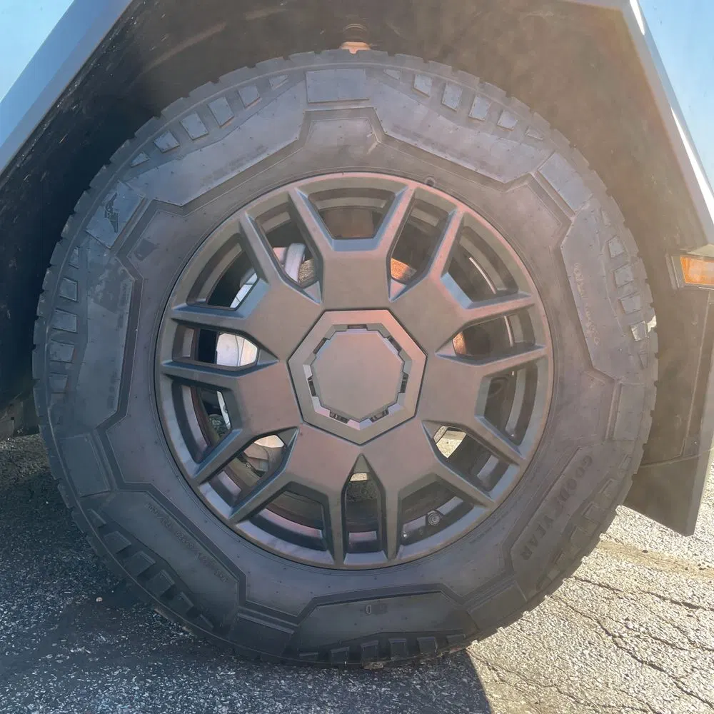 2024 Tesla Cybertruck Base
