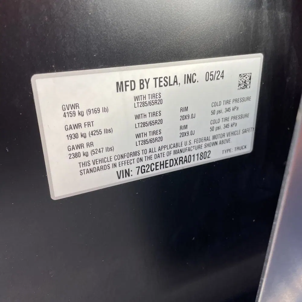 2024 Tesla Cybertruck Base
