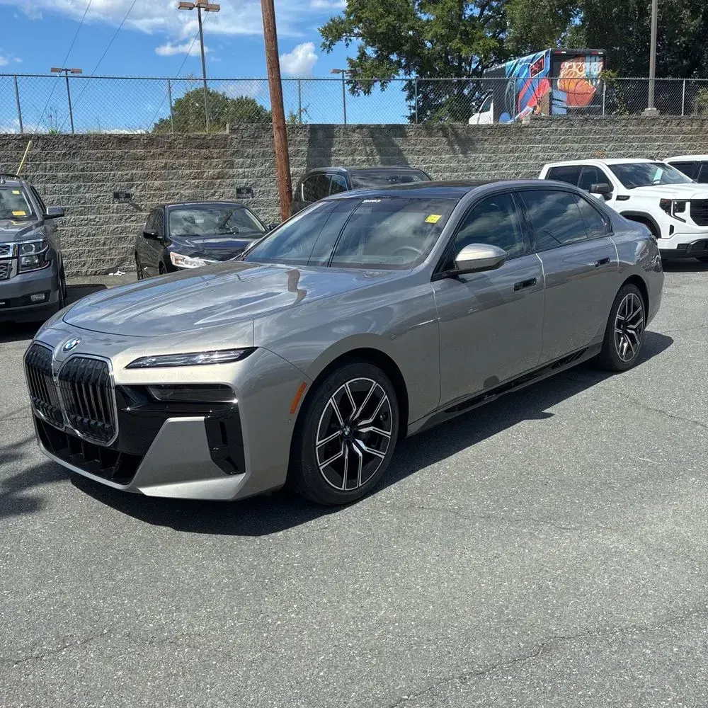 2025 BMW 7-Series 760i xDrive