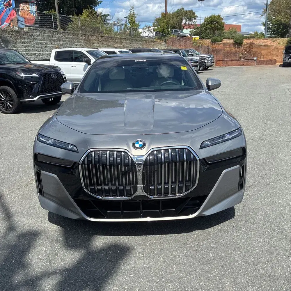 2025 BMW 7-Series 760i xDrive
