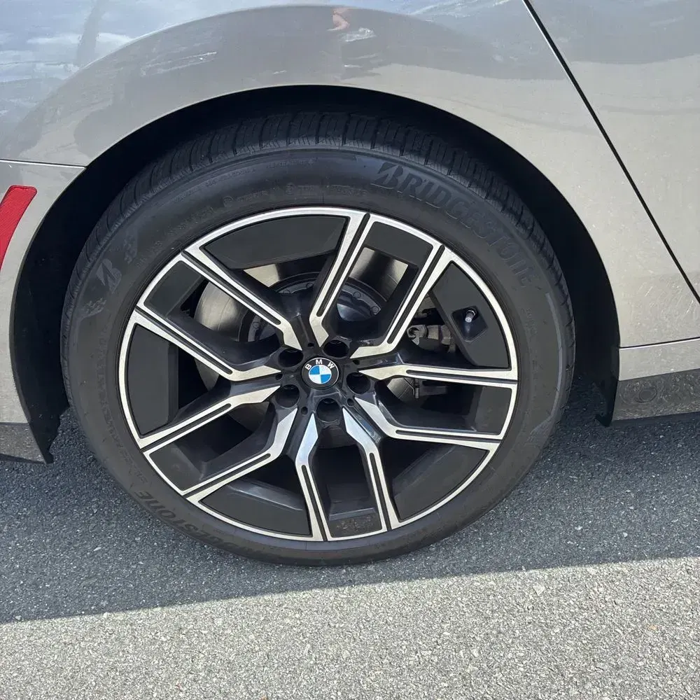 2025 BMW 7-Series 760i xDrive
