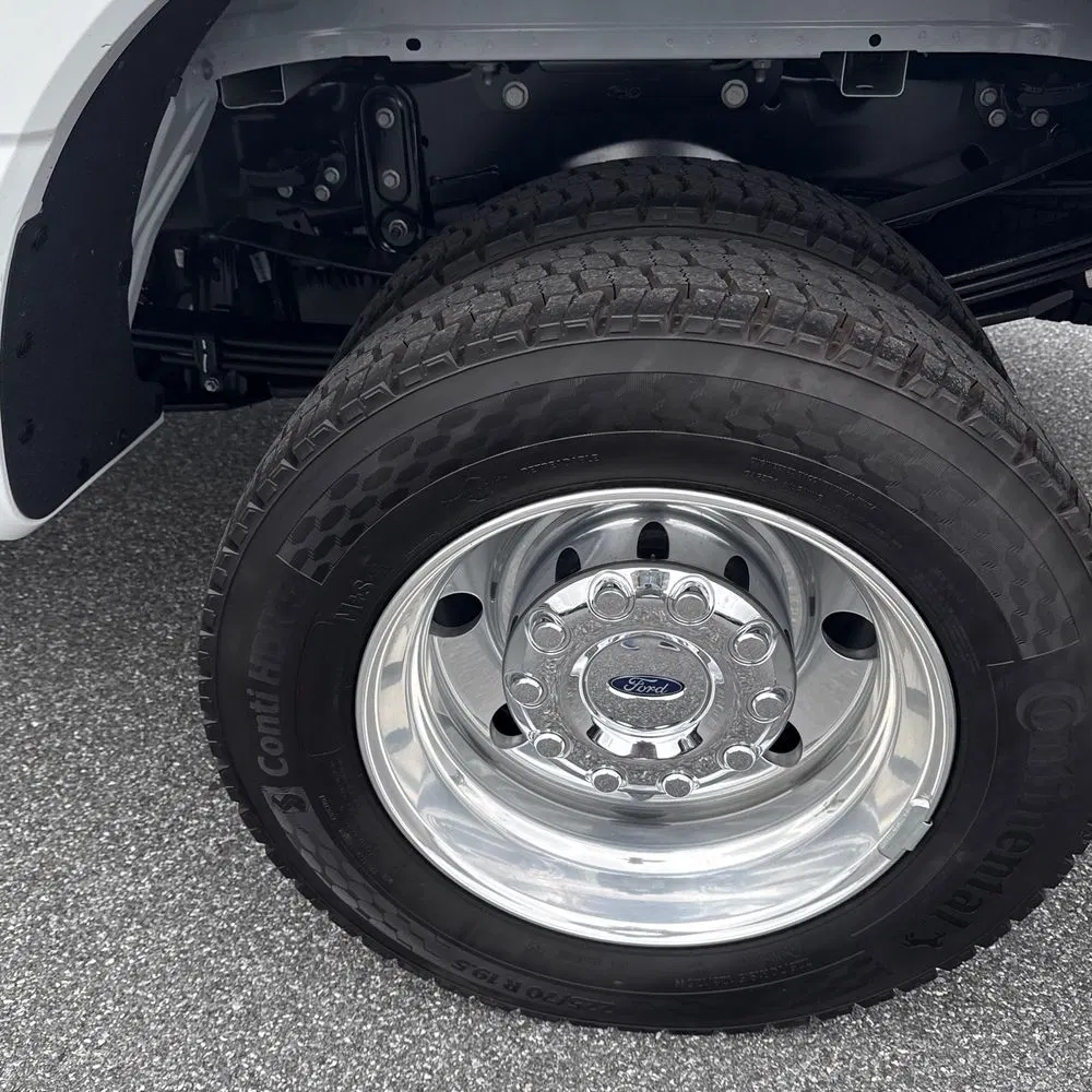 2025 Ford F-450 Super Duty Lariat