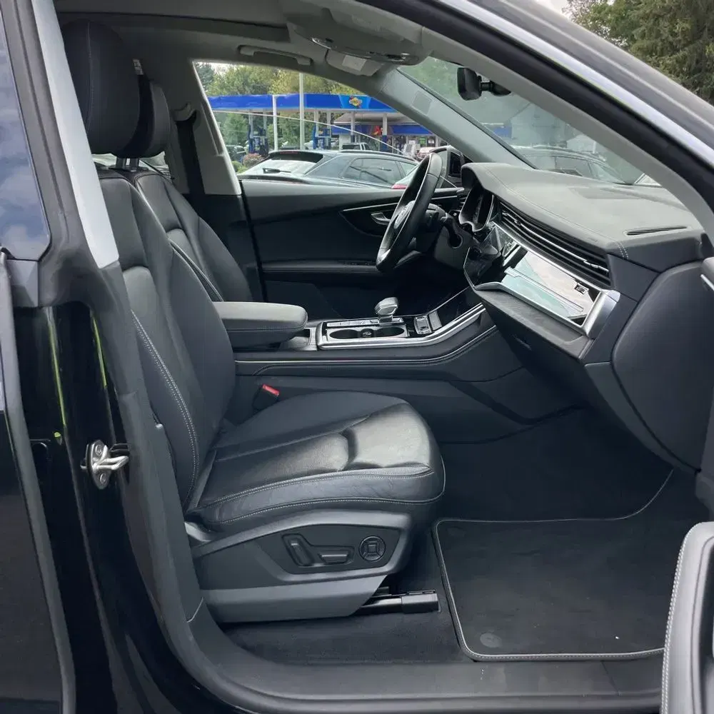 2023 Audi Q8 Premium Plus 55 TFSI