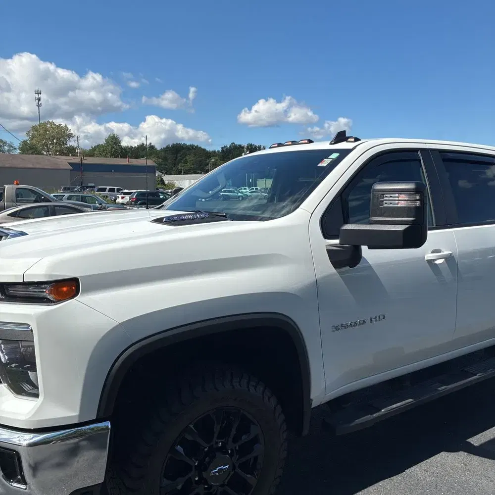 2025 Chevrolet Silverado 3500HD C/C