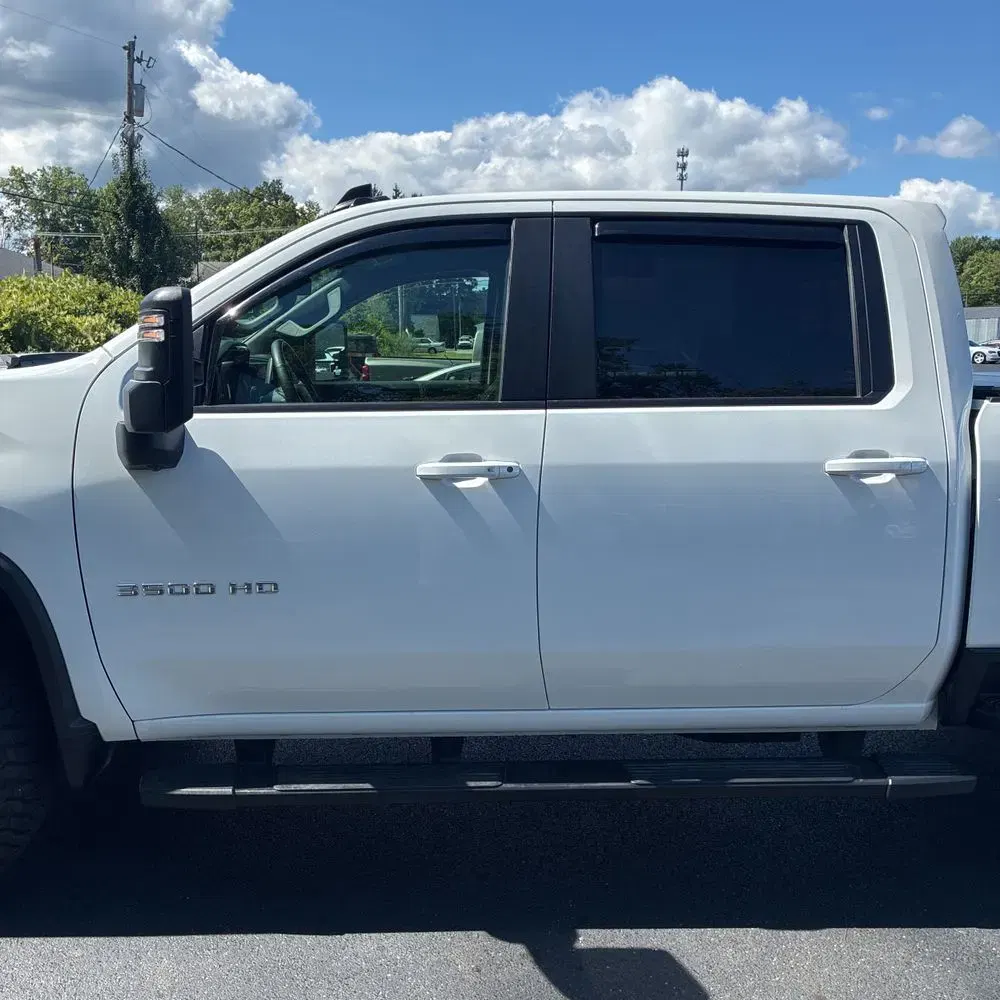 2025 Chevrolet Silverado 3500HD C/C