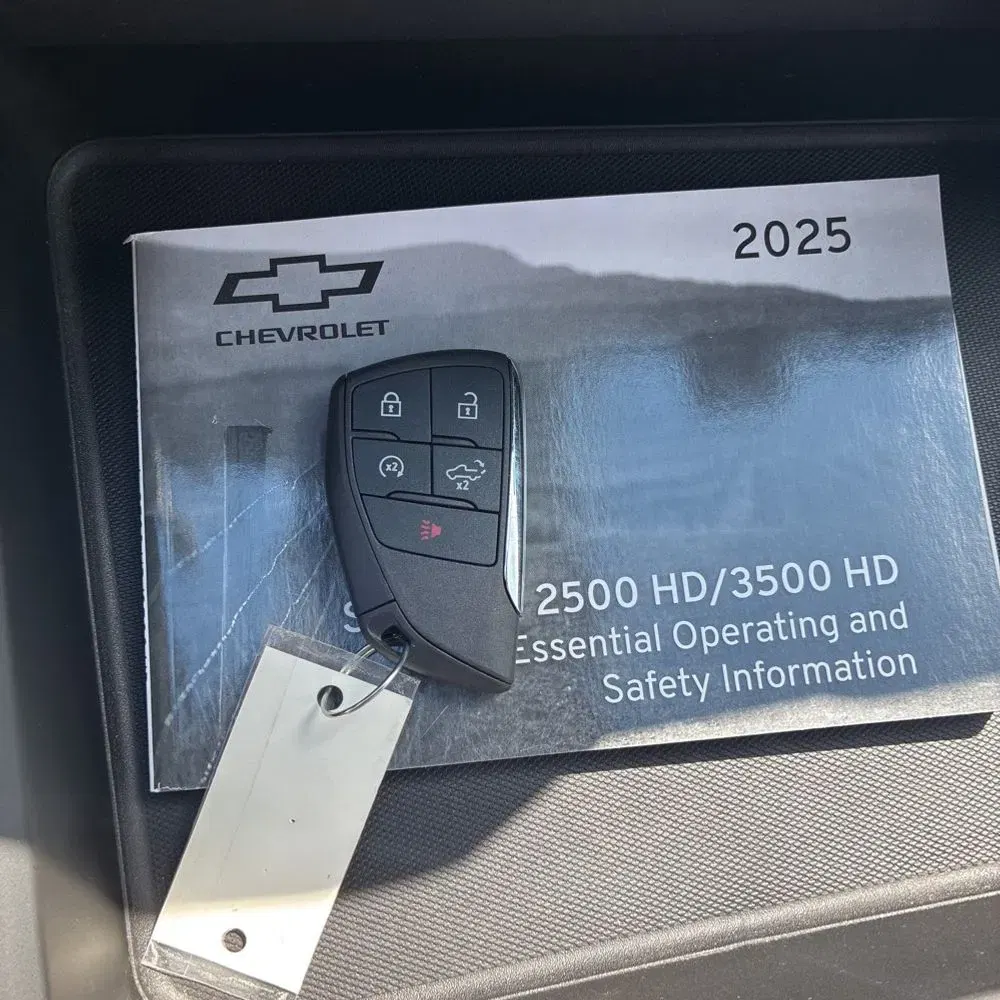 2025 Chevrolet Silverado 3500HD C/C