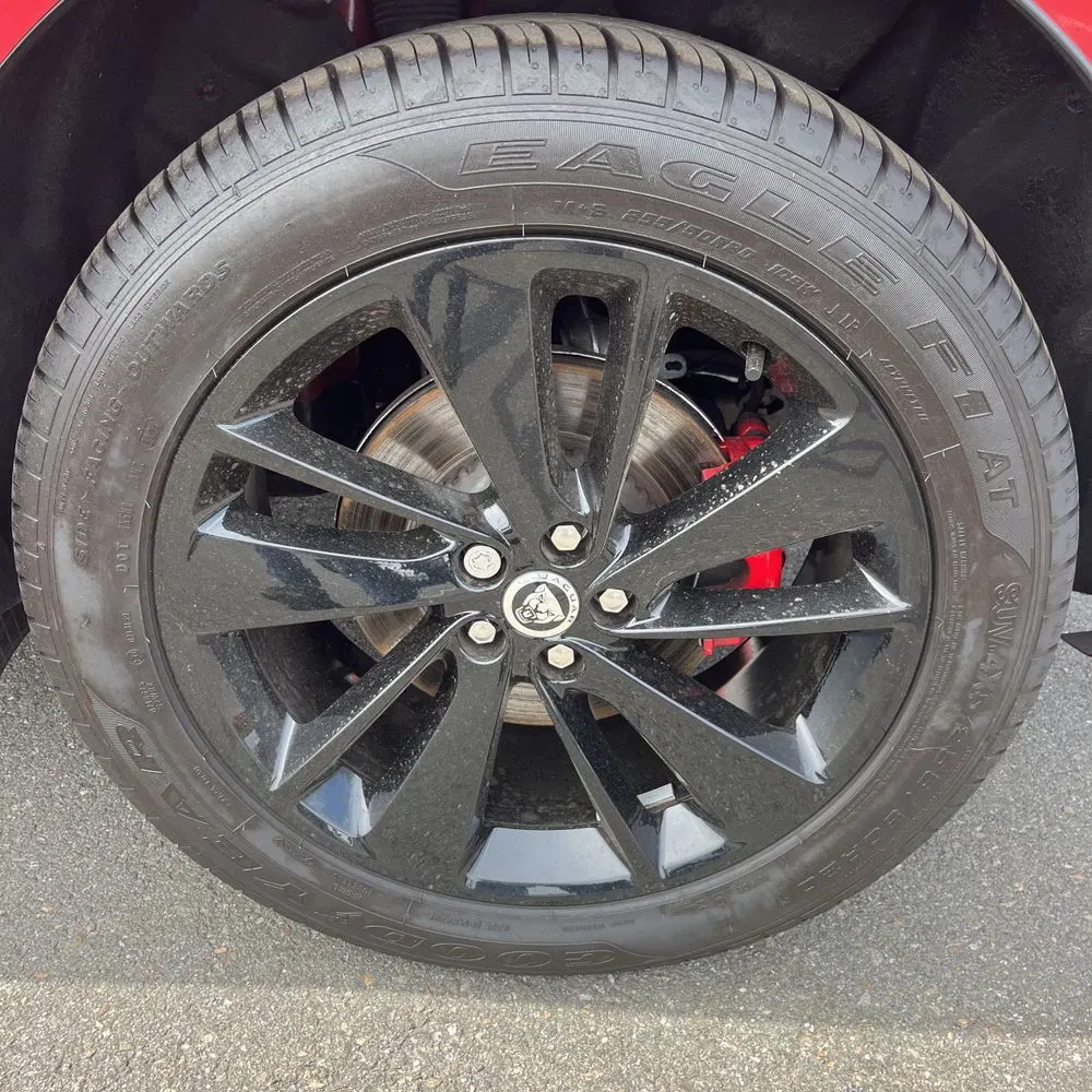 2025 Jaguar F-Pace P400 R-Dynamic S