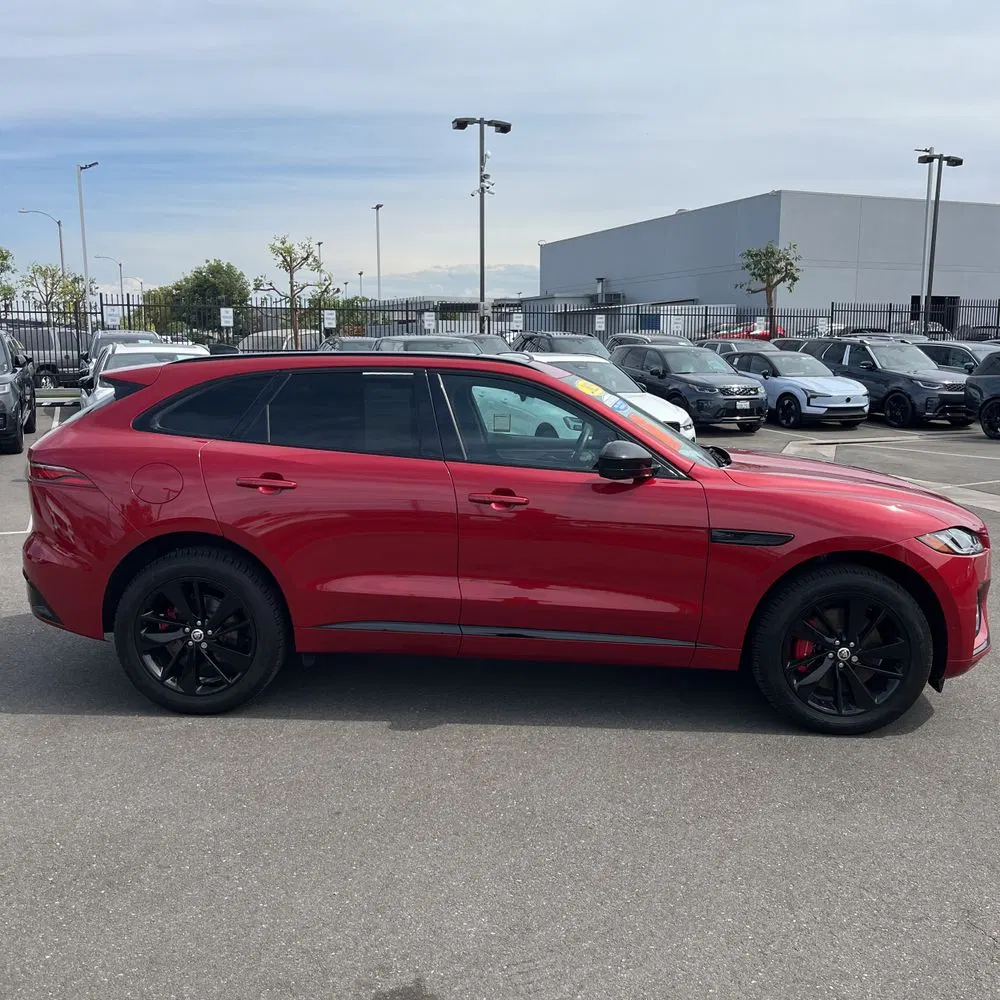 2025 Jaguar F-Pace P400 R-Dynamic S