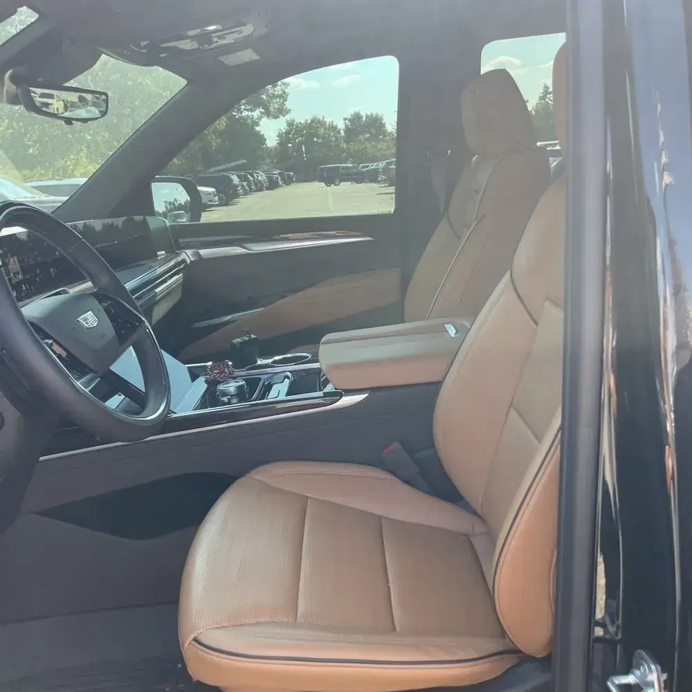 2025 Cadillac Escalade Premium Luxury