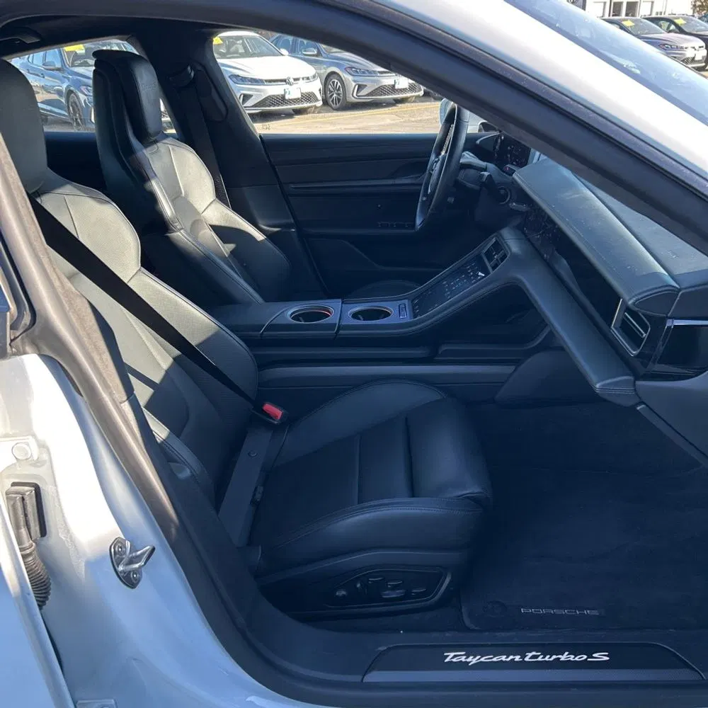 2020 Porsche Taycan Turbo S