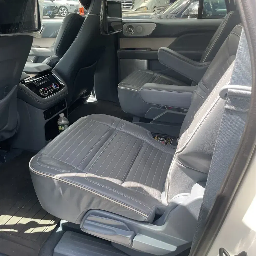 2021 Lincoln Navigator L Black Label