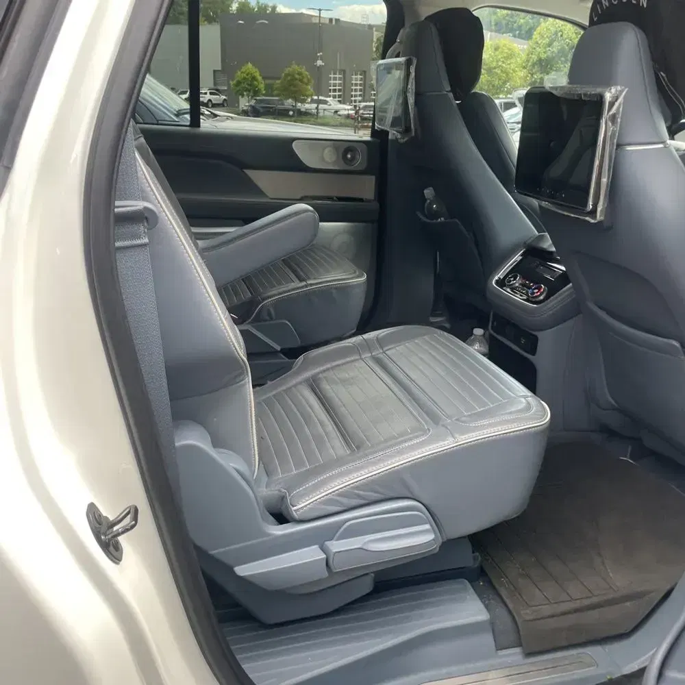 2021 Lincoln Navigator L Black Label