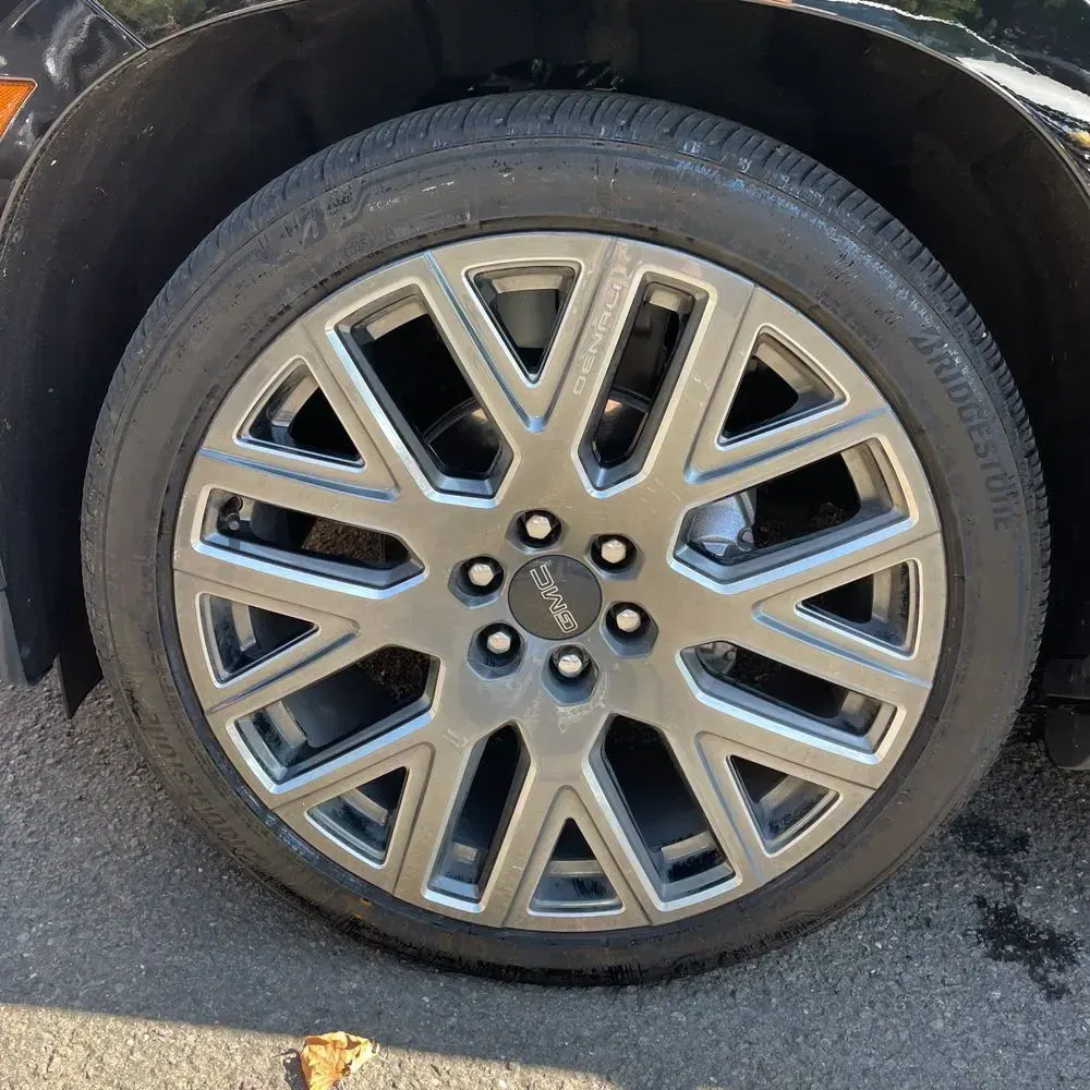 2025 GMC Yukon XL Denali Ultimate