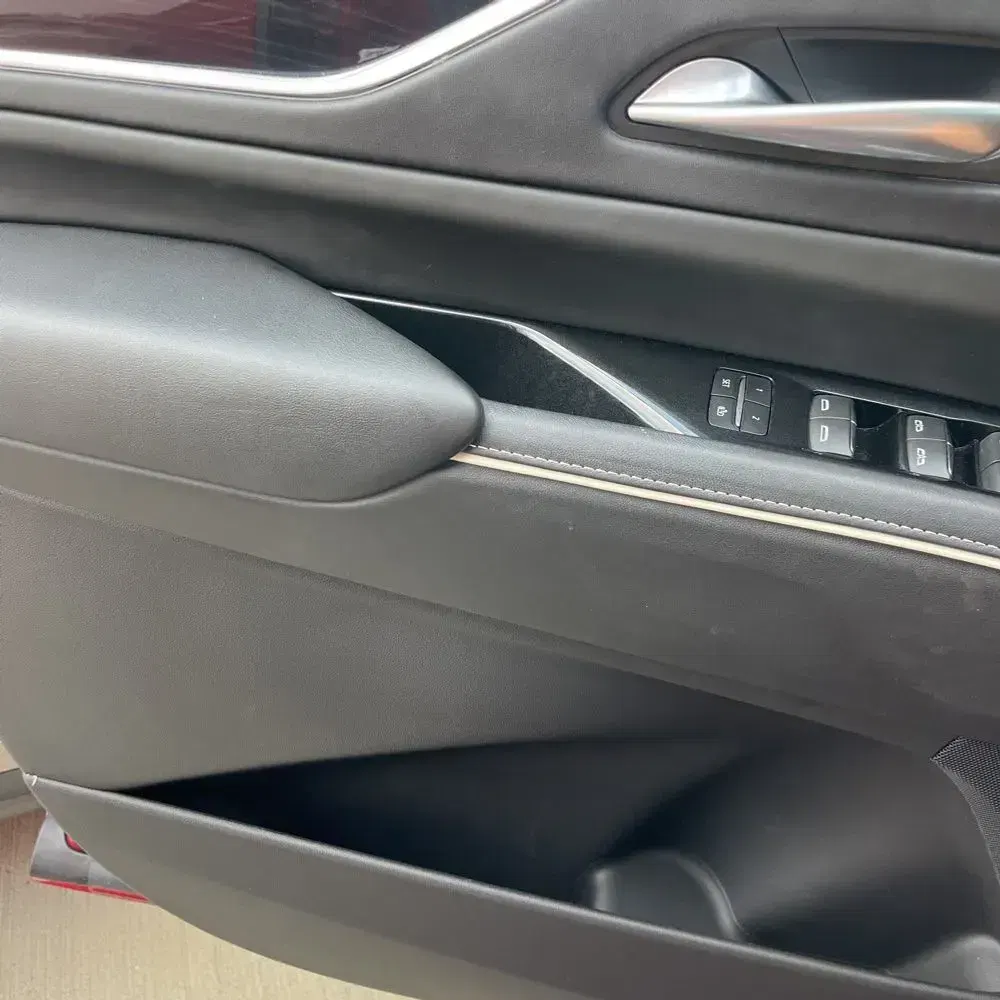 2023 Cadillac Escalade-V Base