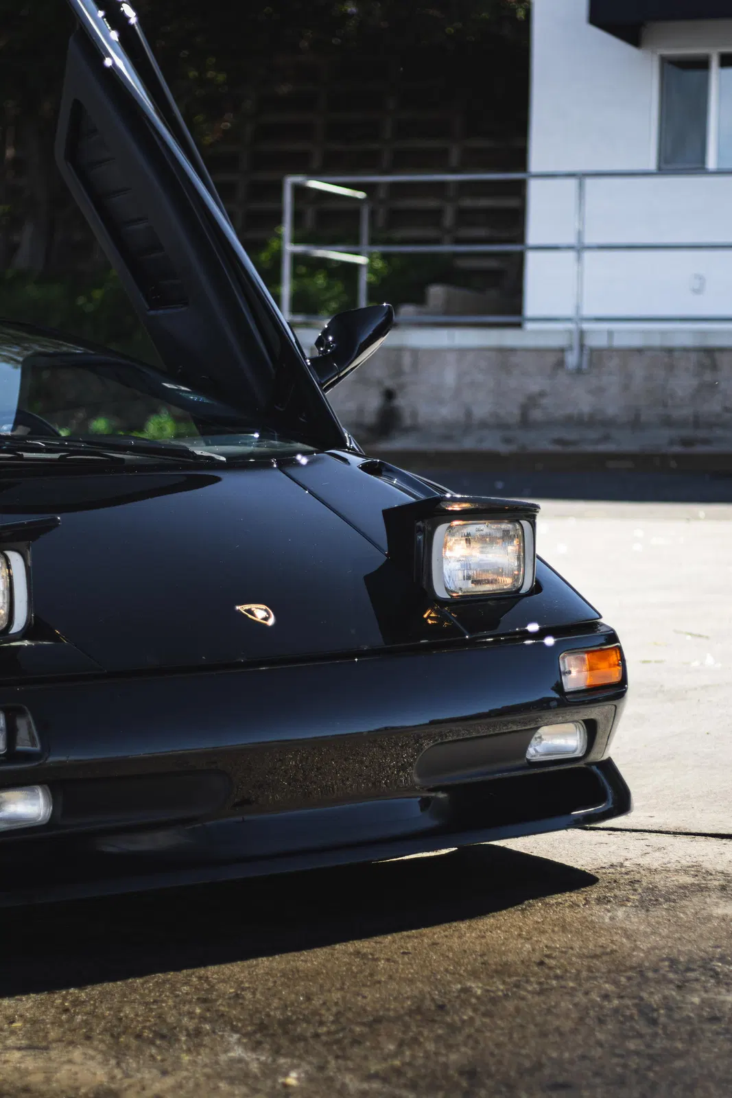 1998 Lamborghini Diablo SV - ~24,200 Miles, Gated 5-Speed Manual, 510-hp V12, Reviewed by Doug DeMuro