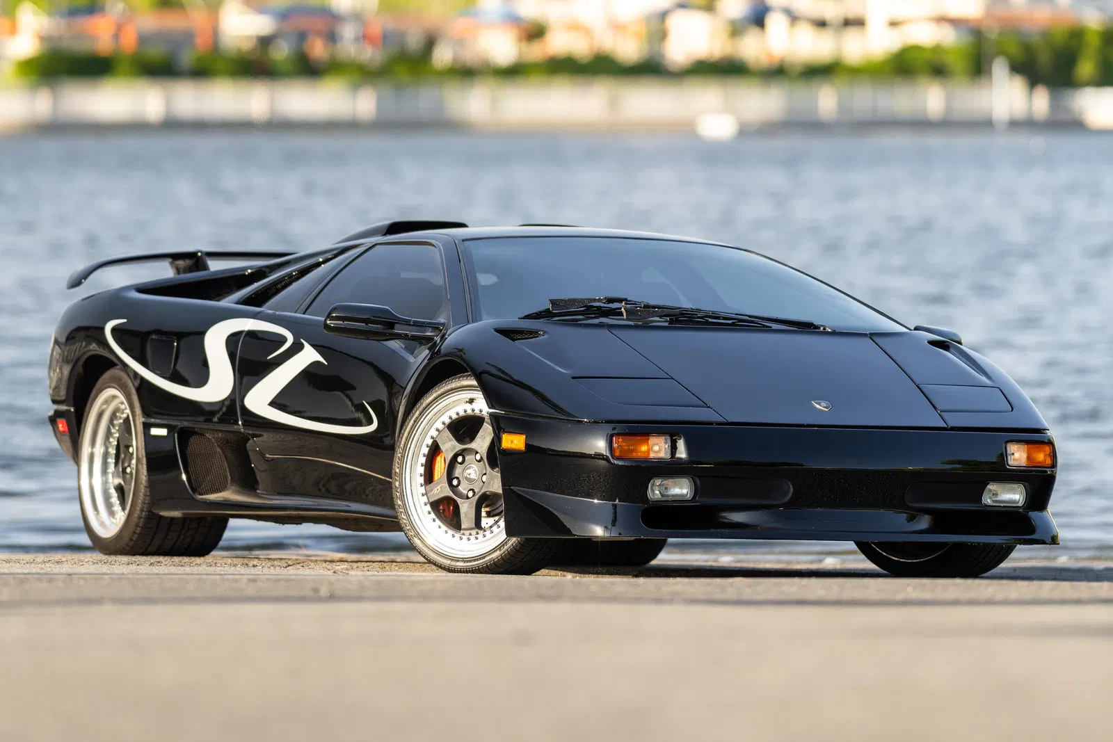 1998 Lamborghini Diablo SV - ~24,200 Miles, Gated 5-Speed Manual, 510-hp V12, Reviewed by Doug DeMuro