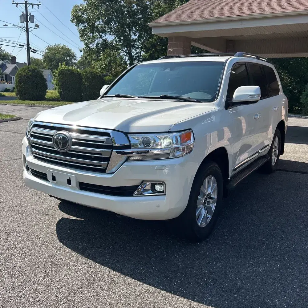 2019 Toyota Land Cruiser Base