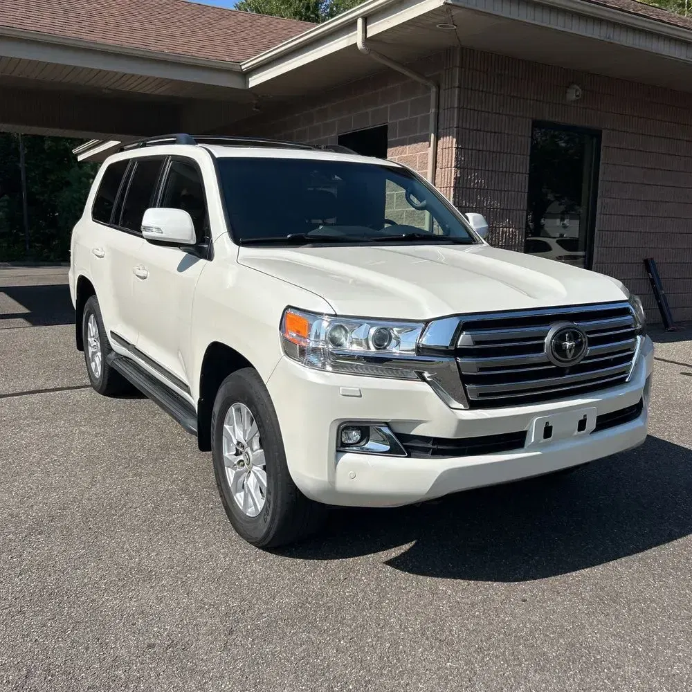 2019 Toyota Land Cruiser Base