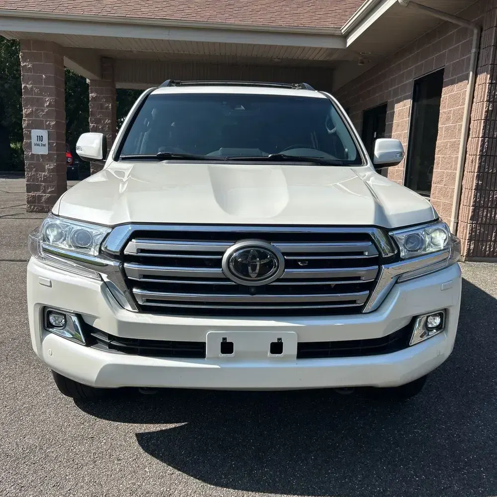2019 Toyota Land Cruiser Base