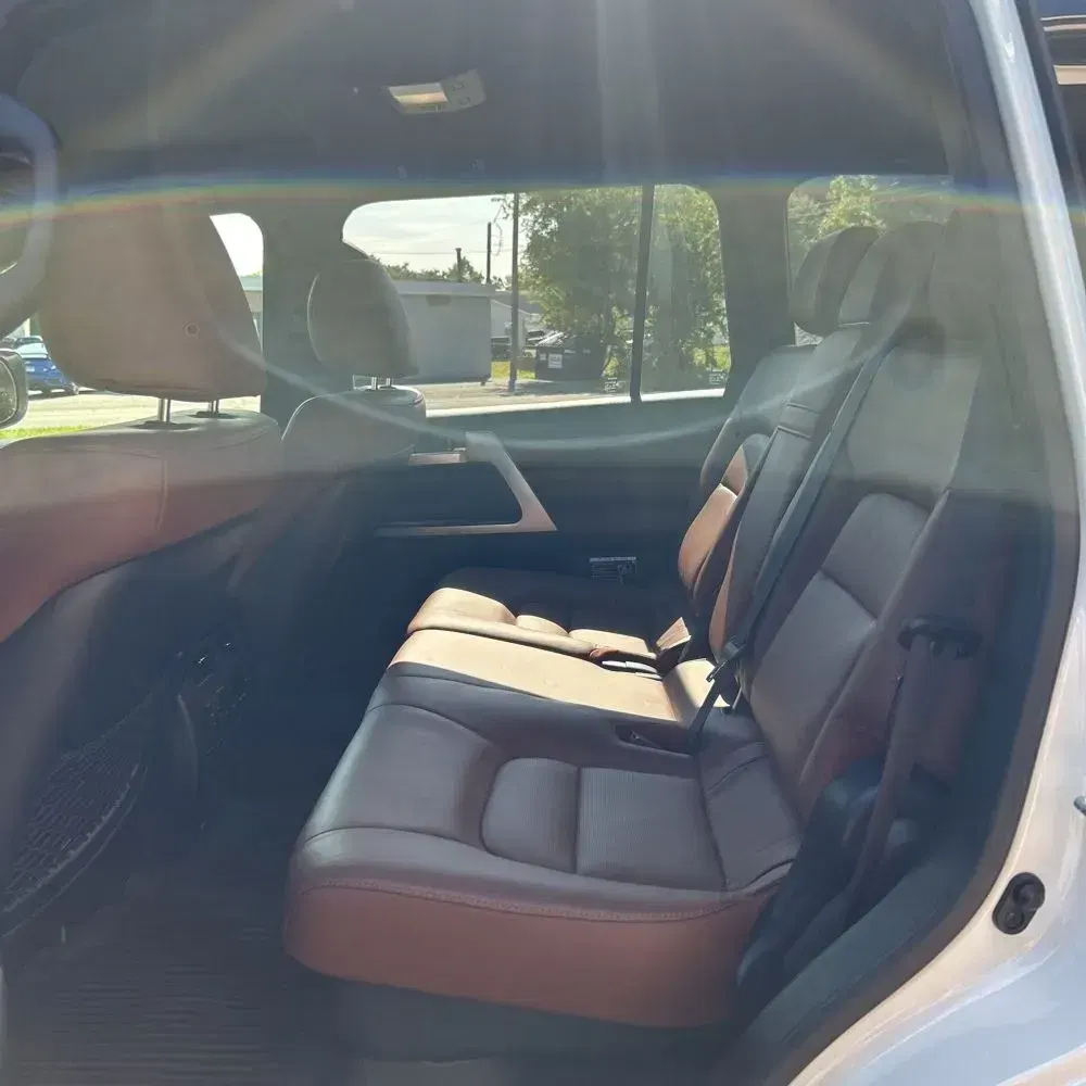 2019 Toyota Land Cruiser Base