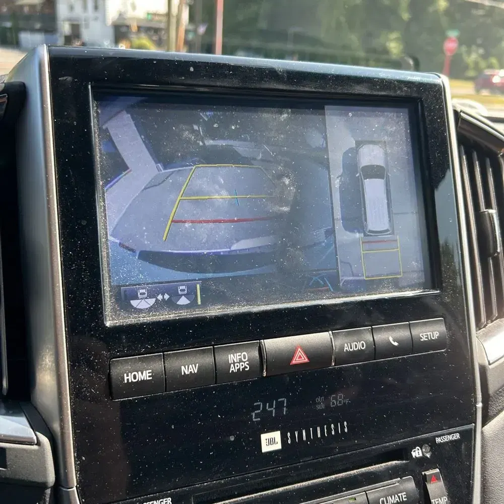 2019 Toyota Land Cruiser Base