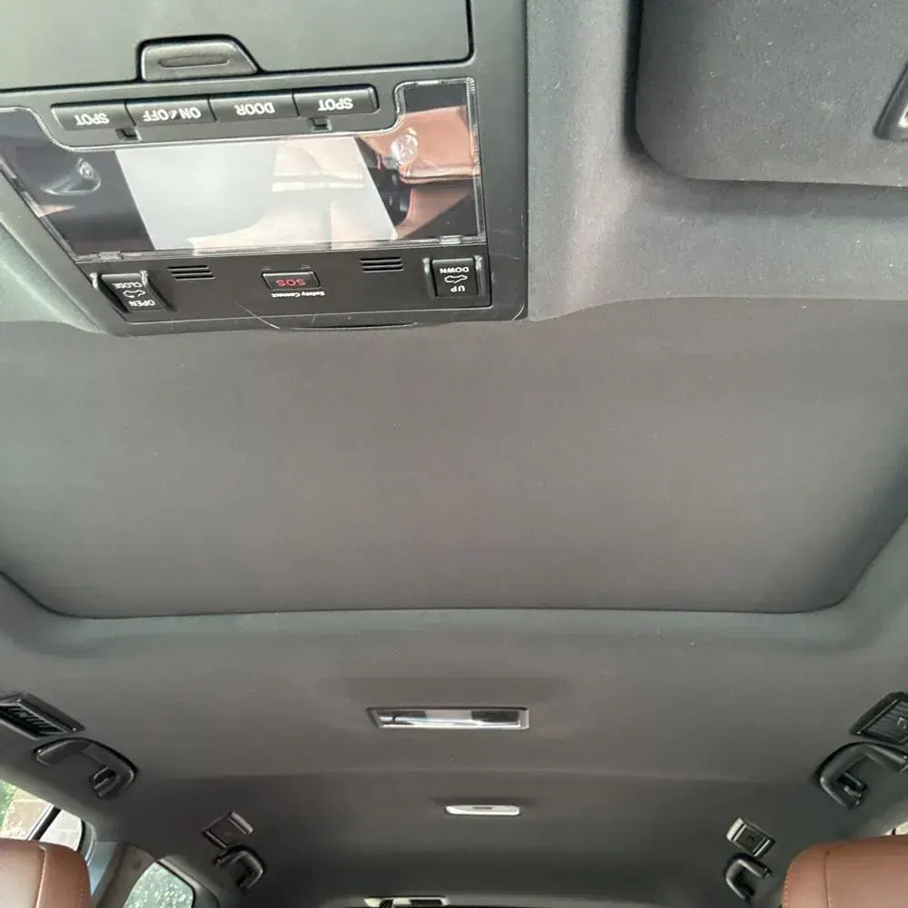2019 Toyota Land Cruiser Base