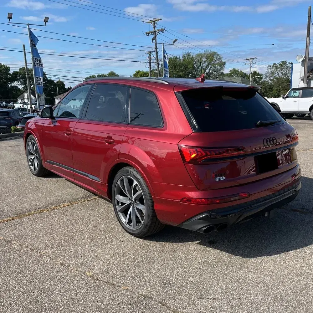 2024 Audi SQ7 Prestige