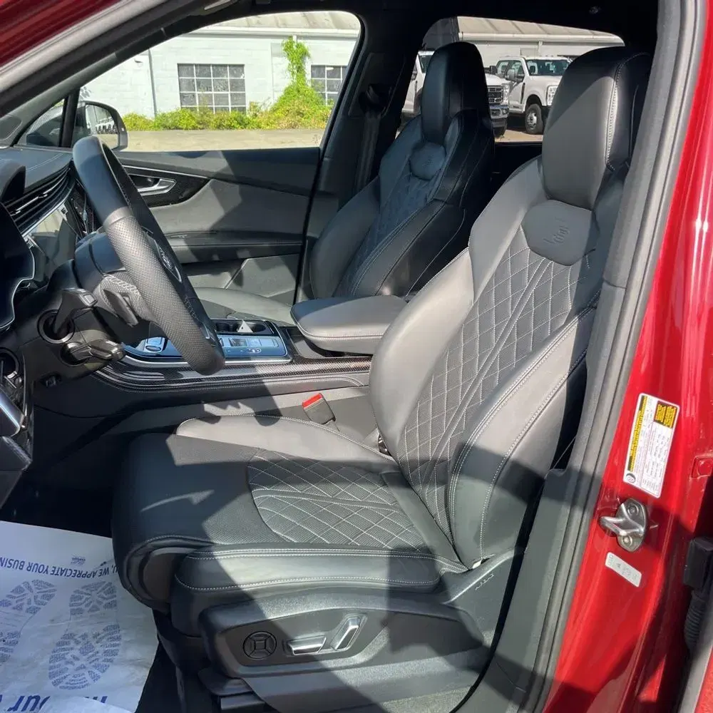 2024 Audi SQ7 Prestige