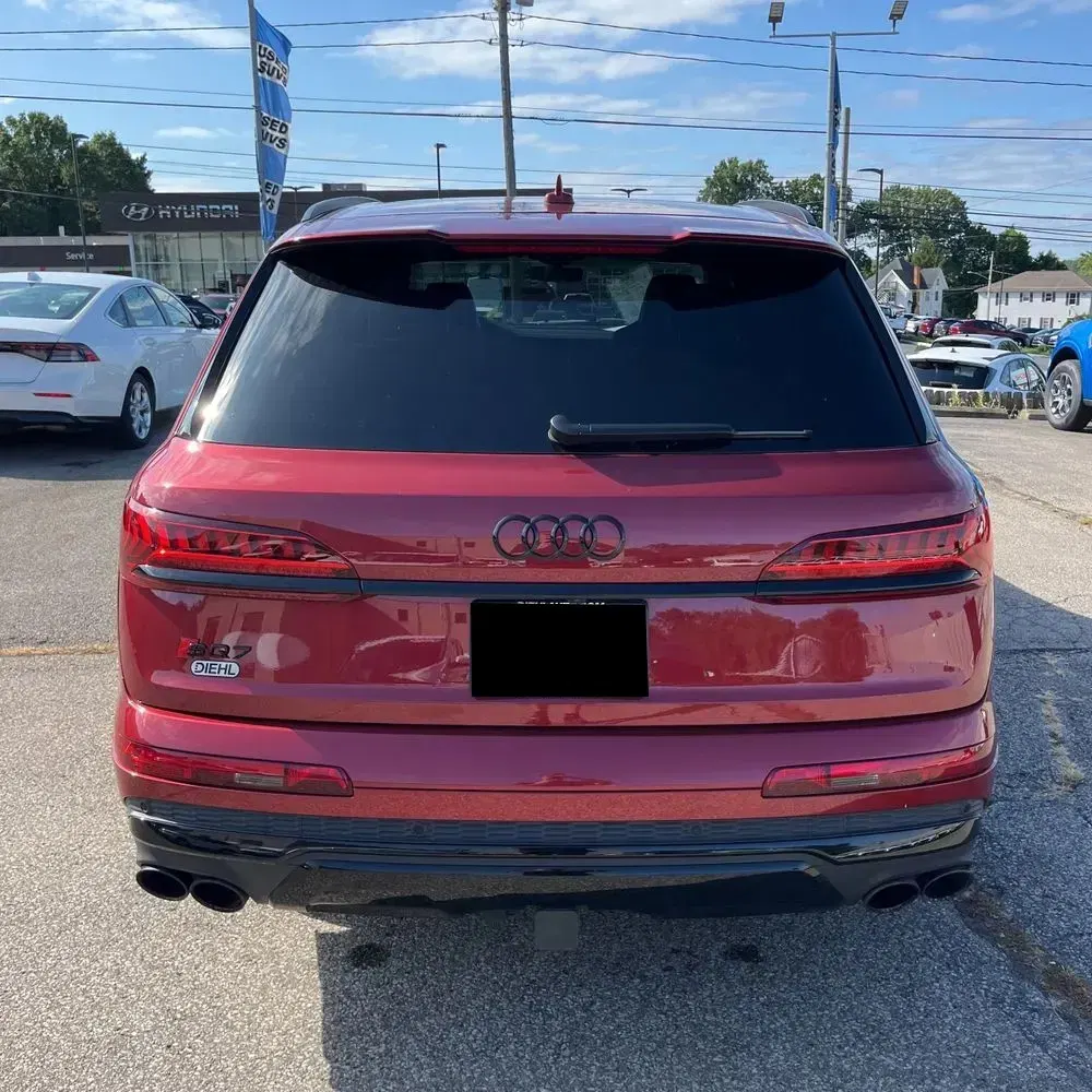2024 Audi SQ7 Prestige
