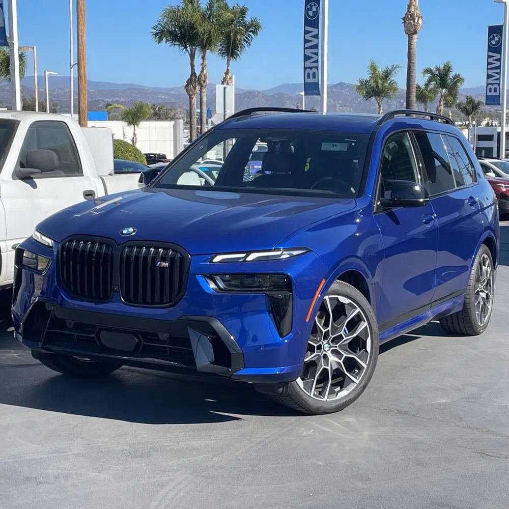 2025 BMW X7 M60i