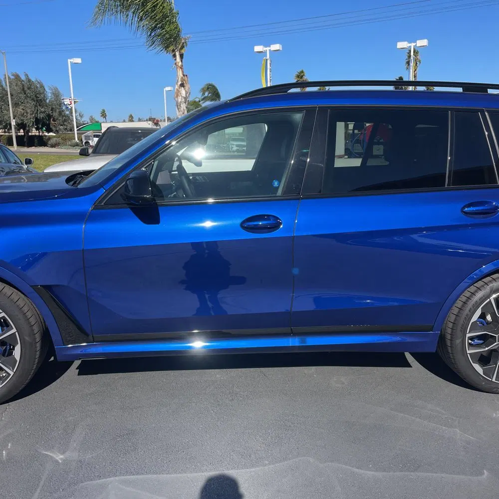 2025 BMW X7 M60i