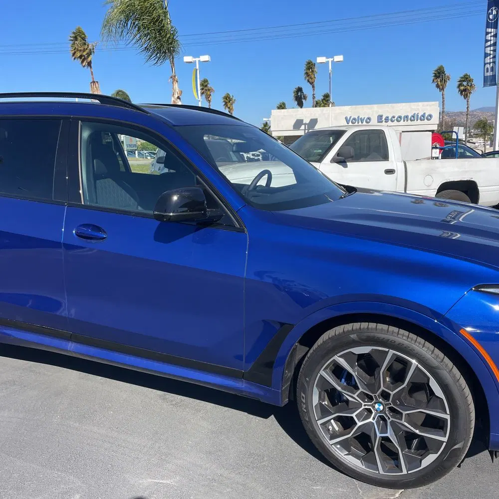 2025 BMW X7 M60i