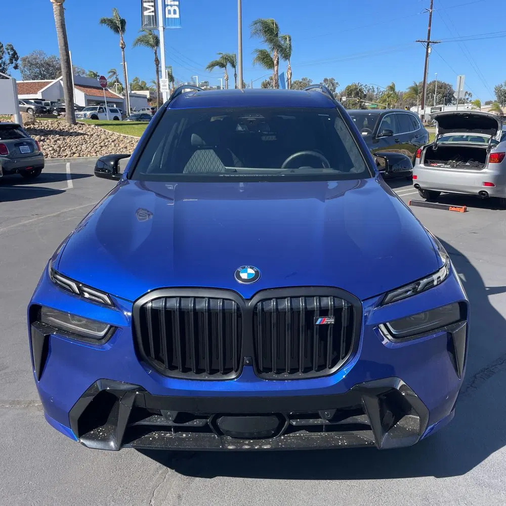 2025 BMW X7 M60i