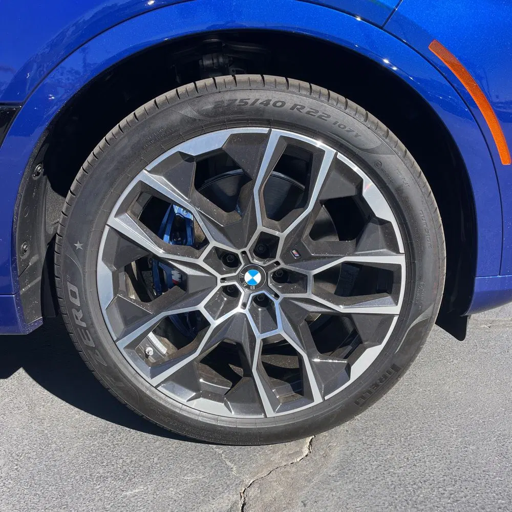 2025 BMW X7 M60i
