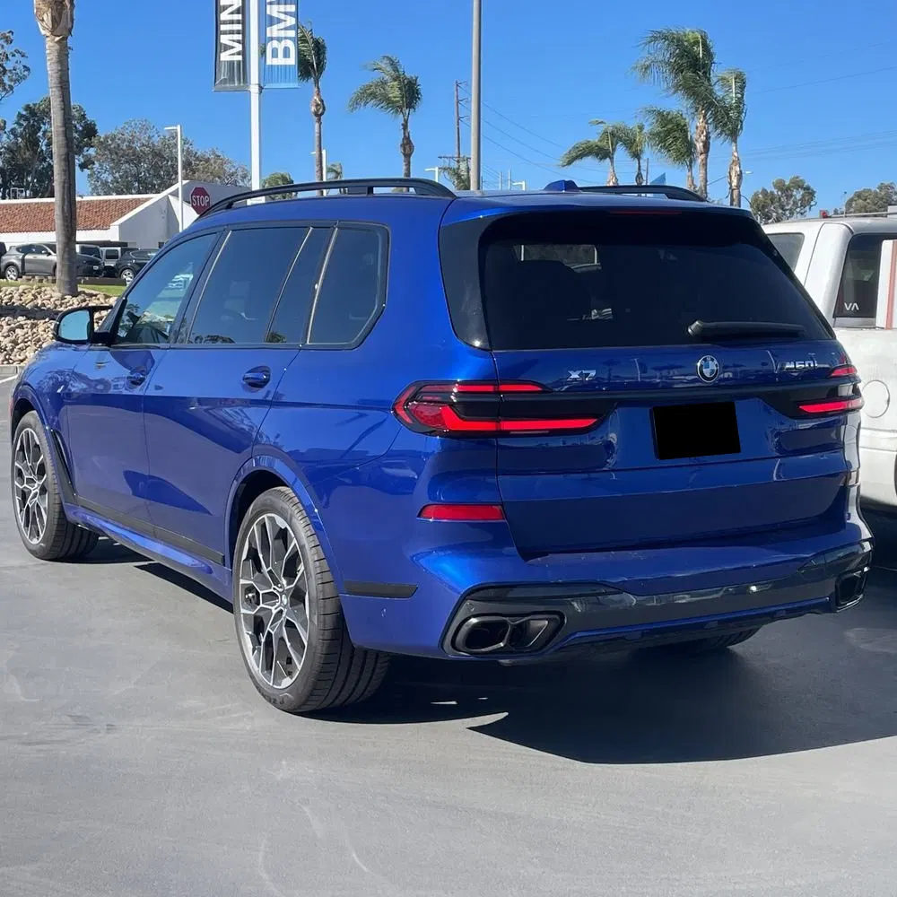 2025 BMW X7 M60i