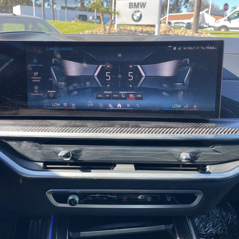 2025 BMW X7 M60i