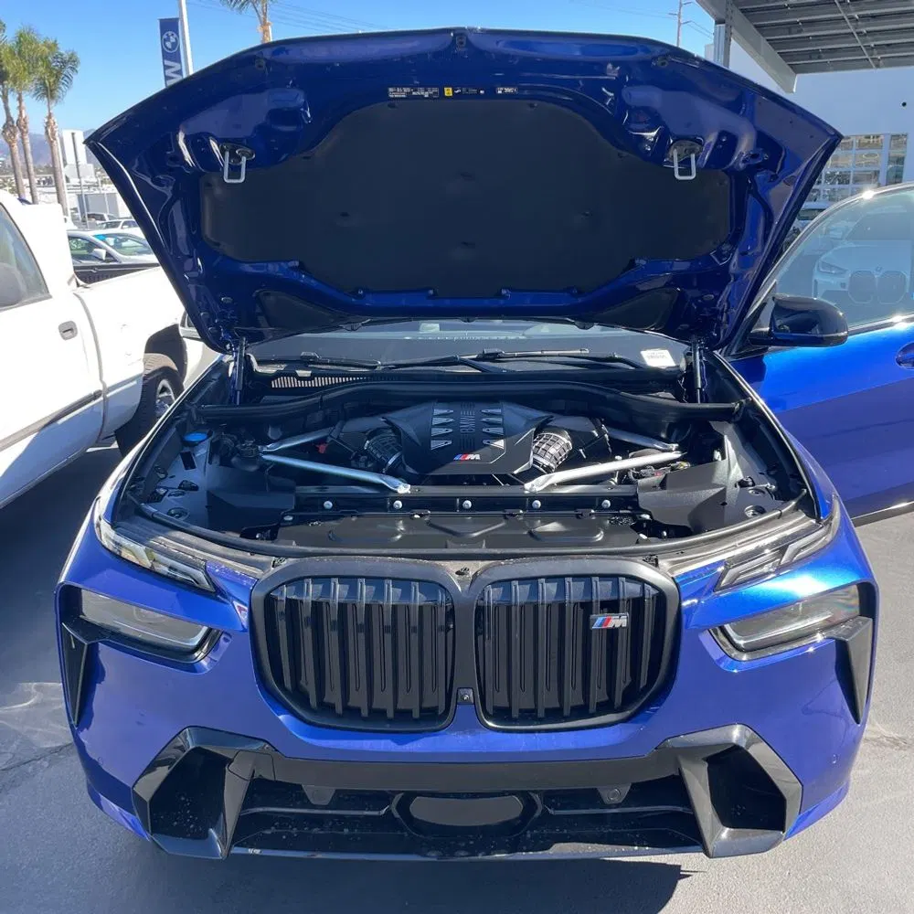 2025 BMW X7 M60i