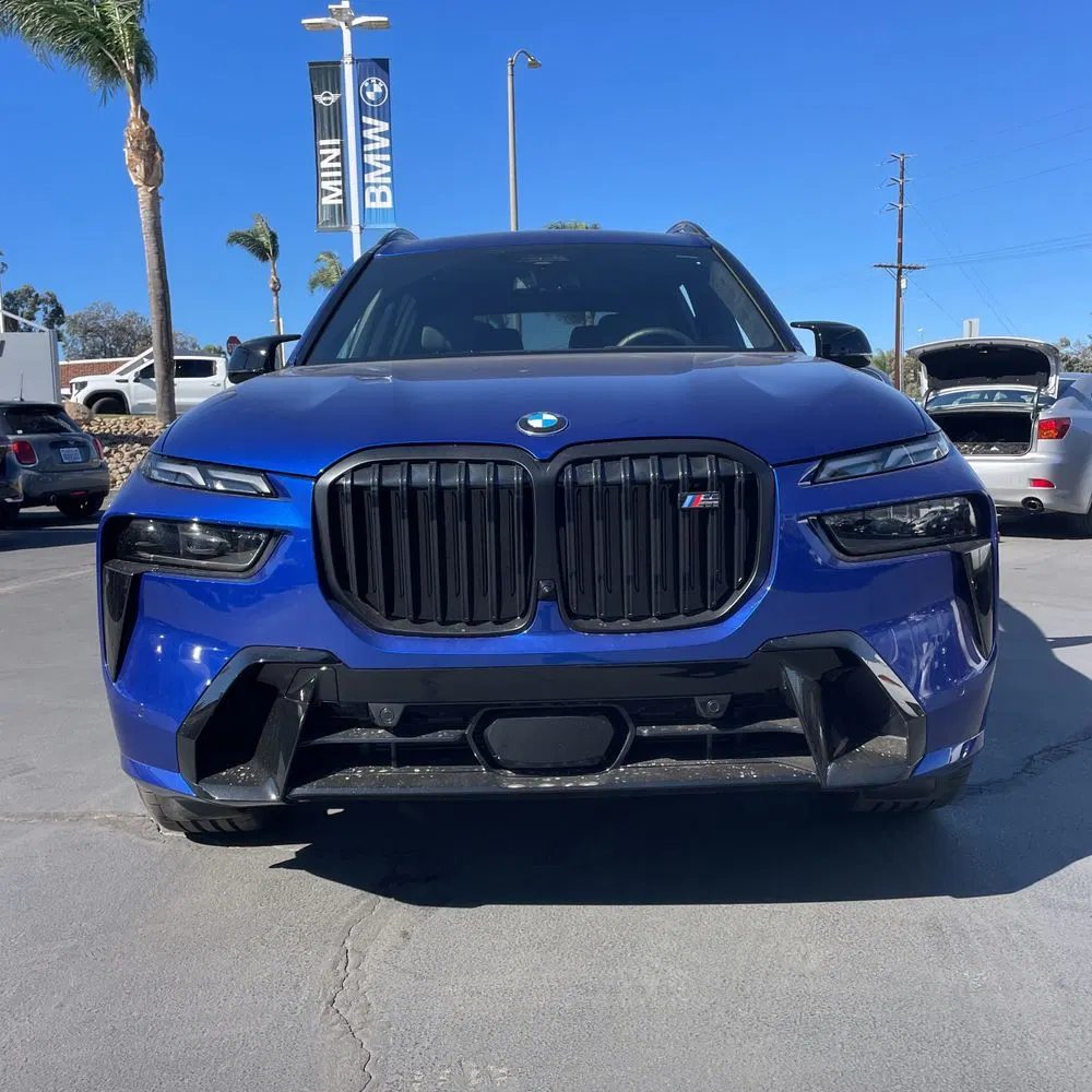 2025 BMW X7 M60i