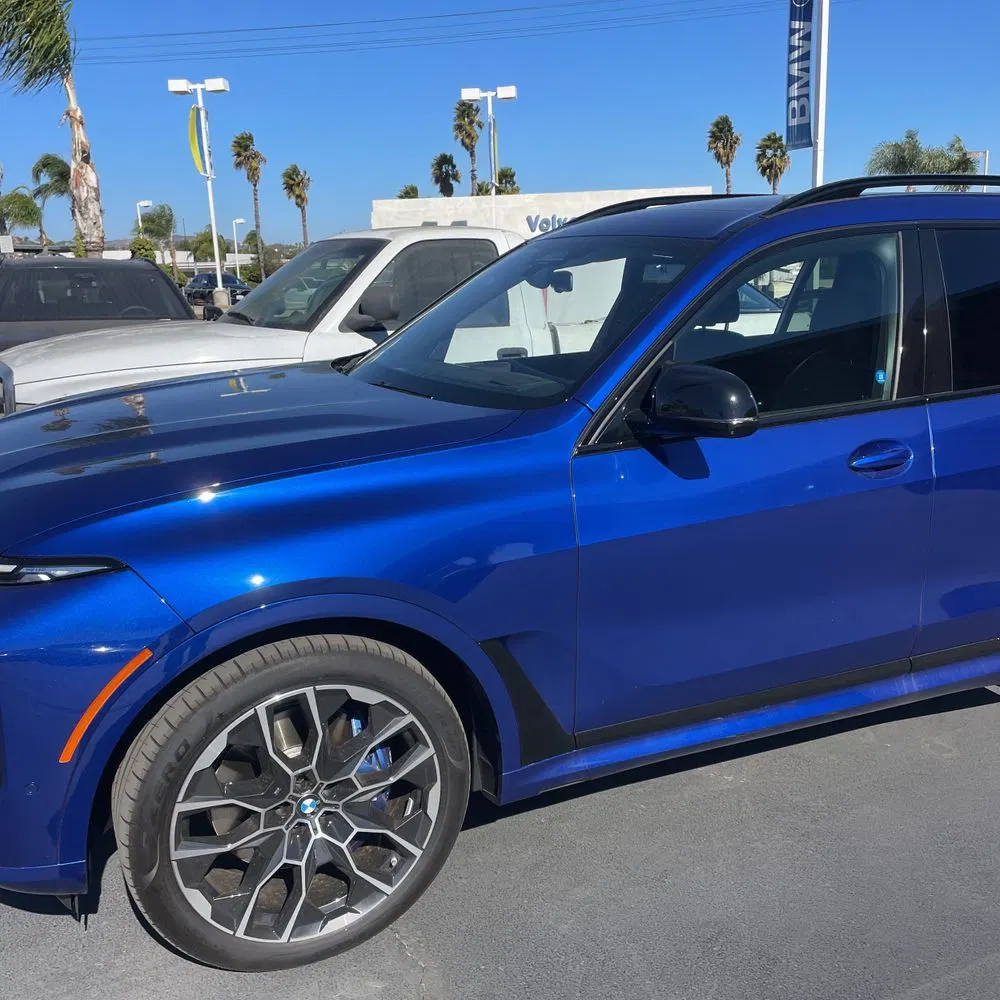 2025 BMW X7 M60i