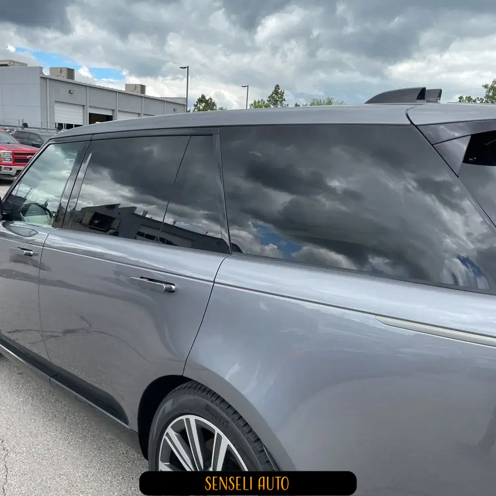 2023 Land Rover Range Rover P530 SE LWB