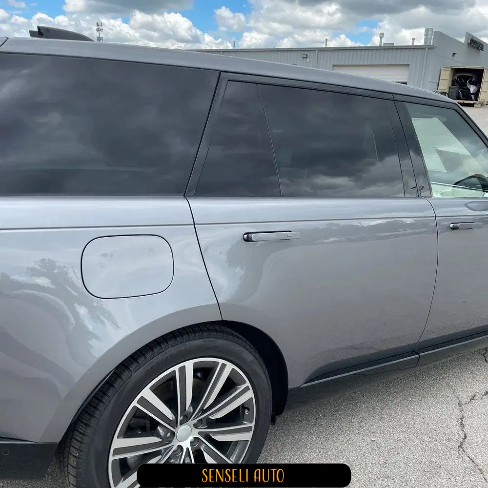 2023 Land Rover Range Rover P530 SE LWB