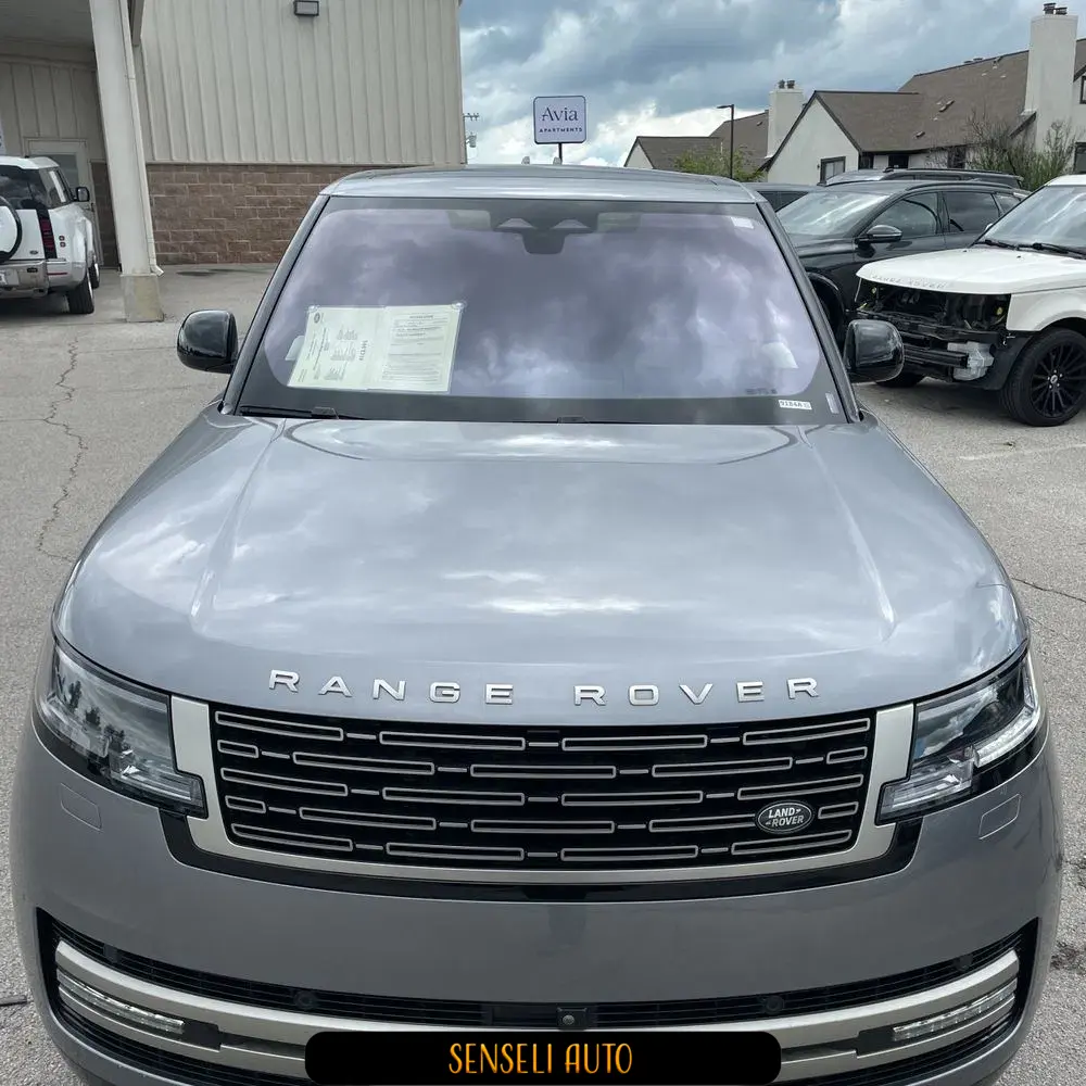 2023 Land Rover Range Rover P530 SE LWB