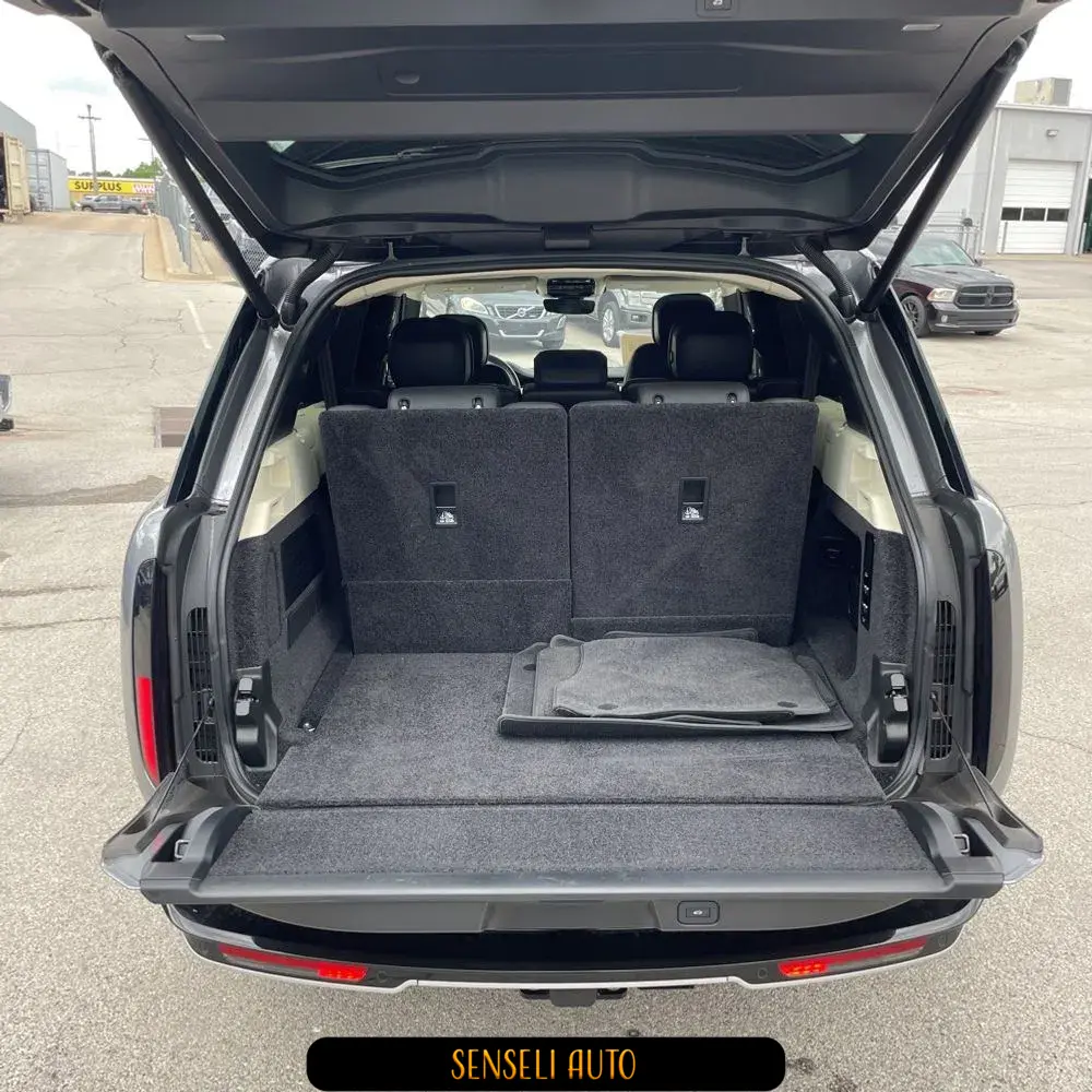 2023 Land Rover Range Rover P530 SE LWB
