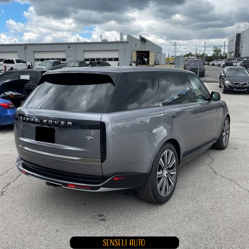 2023 Land Rover Range Rover P530 SE LWB