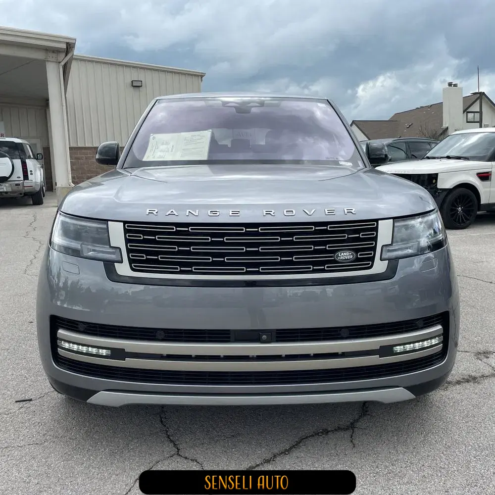 2023 Land Rover Range Rover P530 SE LWB
