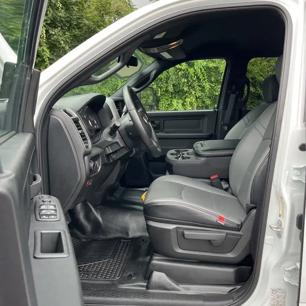 2024 Ram 3500 Cab/Chassis Tradesman